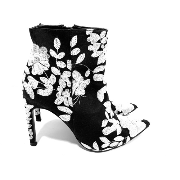 Zara Shoes - Zara Trafaluc Embroidered Floral Booties